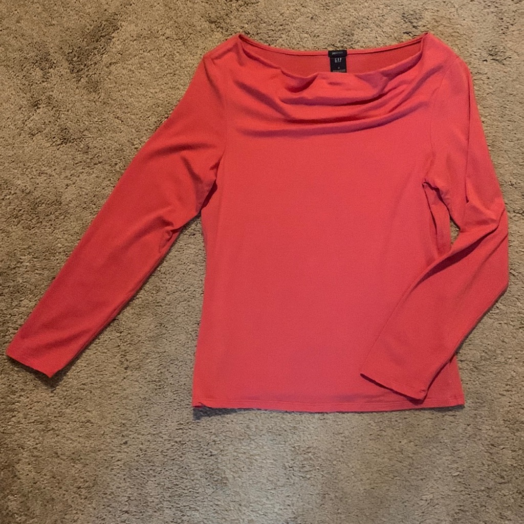 Gap Stretch - Size Medium
